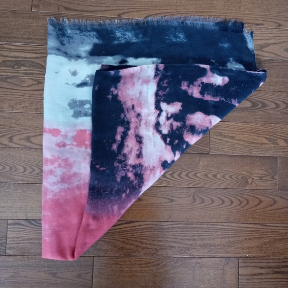 Smart Set Accessories - FREE ADD ON! Tie-dye Smart Set scarf